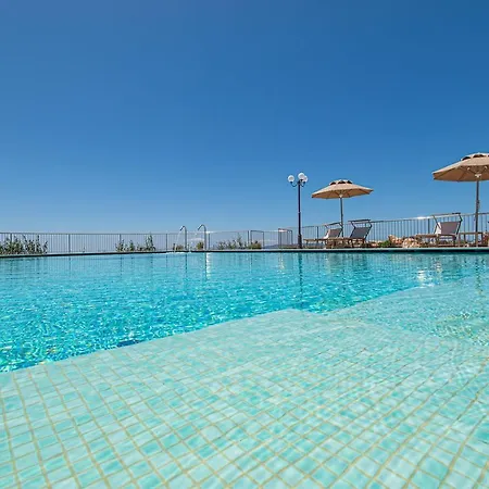 Castello Bonaria Wine & Hotel 4*