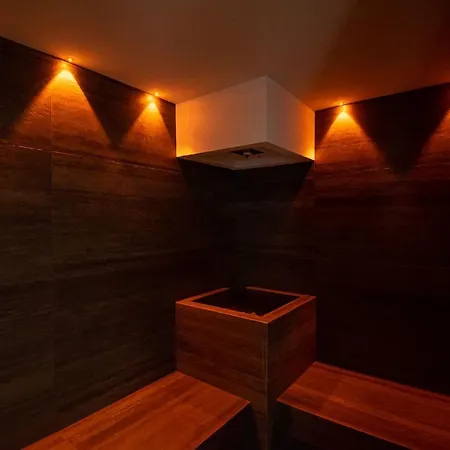 Castello Bonaria Wine & 4*