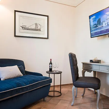 Castello Bonaria Wine & 4* Campiglia Marittima