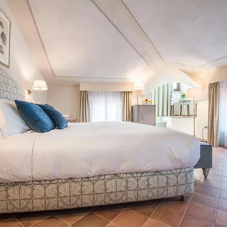 Castello Bonaria Wine & 4* Campiglia Marittima