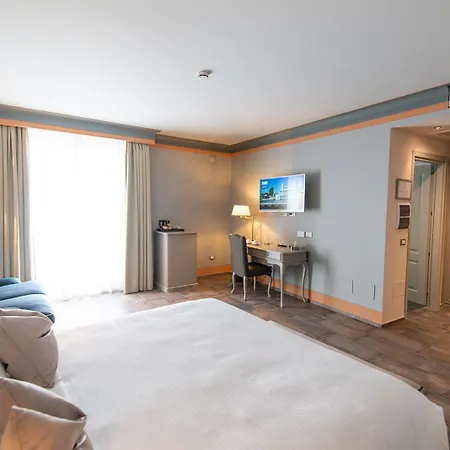 Hotel Castello Bonaria Wine & 4*