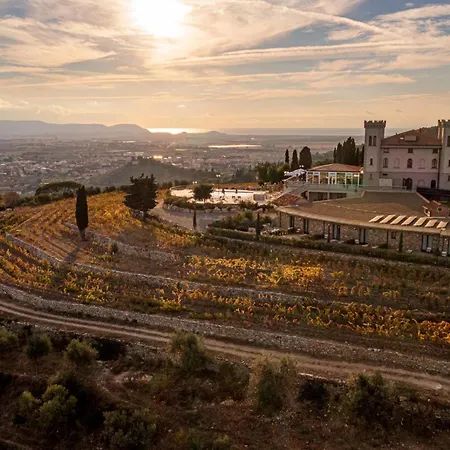 Castello Bonaria Wine & Hotel 4*